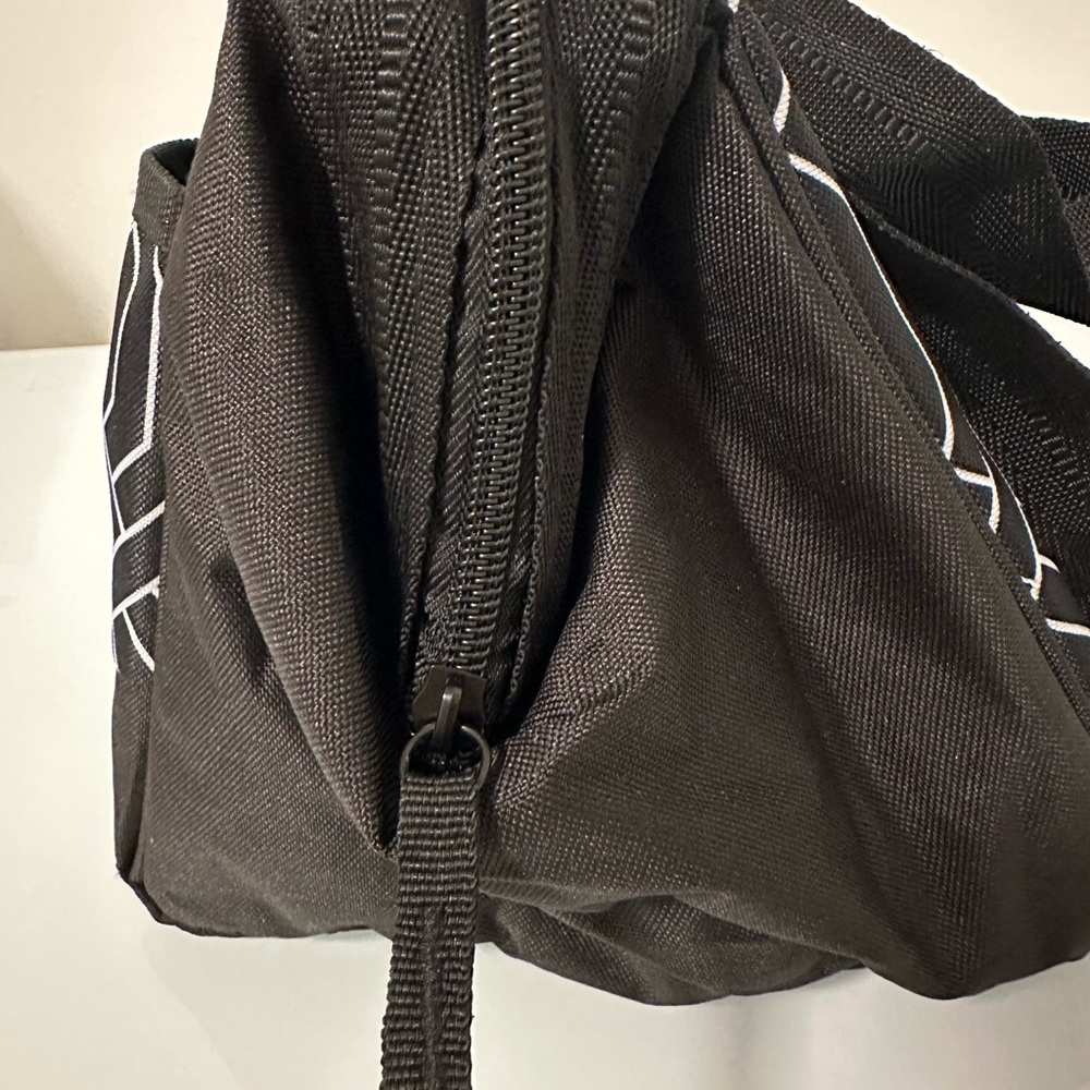 Igloo Insulated Lunch Bag Black Geometric Print Thermal Cooler Tote - Picture 10 of 16